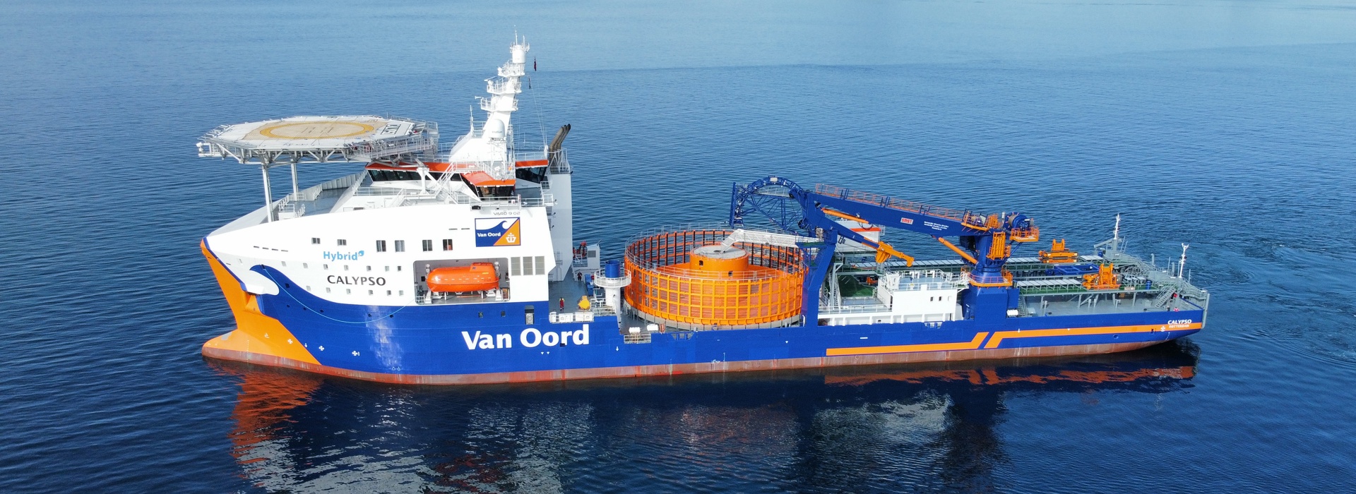 Ship and crane